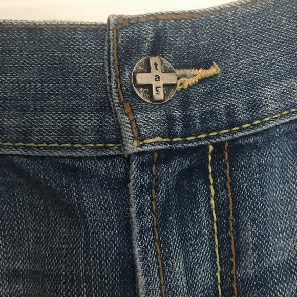 Shorts - Picture 2 of 3